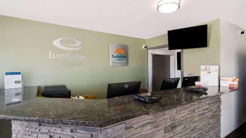Wheeler Hotel | Suburban Studios Portage