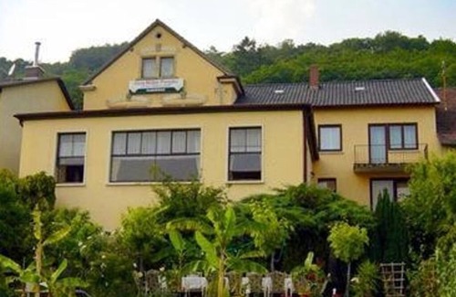 Neustadt-Haardt House | Suite 5, shower, toilet, 1 bedroom - Hotel Müller-Pressler