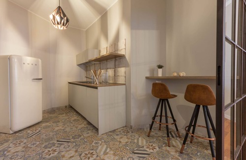 Historic Castle District Apartment | Suite 101 - Cagliari