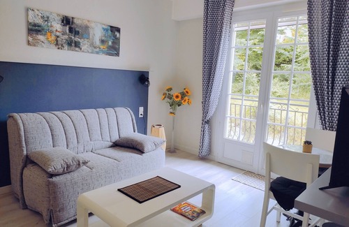 Tournay Bed & Breakfast | Suite Chambre D'hôte Avec Piscine vue sur les Pyrénées