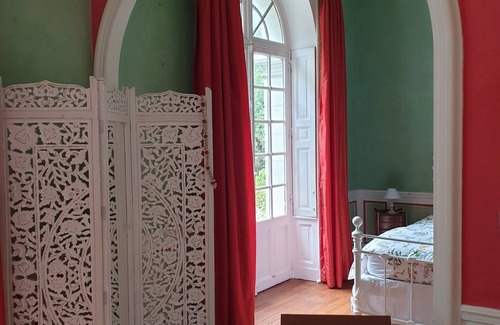 Saint-Avertin Bed & Breakfast | Suite en Rez-de-chaussée Dans Authentique Demeure Tourangelle du 18è Siècle