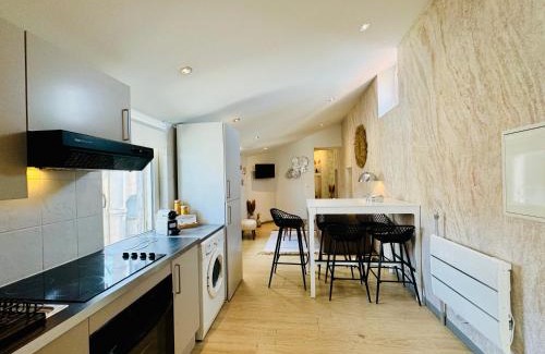 Les Cordeliers Apartment | Suite Erasmus
