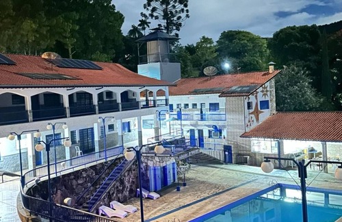 Amparo Apartment | Suite for 3 people - Between Serra Negra and Amparo.
