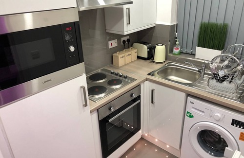 Bradford Apartment | Suite Jacuzzi at Livit Serviced Apartments
