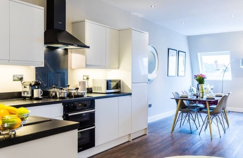 Swindon Apartment | Suite Life Serviced Apartments
