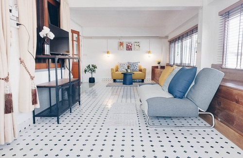 Lumphli Apartment | Suite room in Hello Sunshine