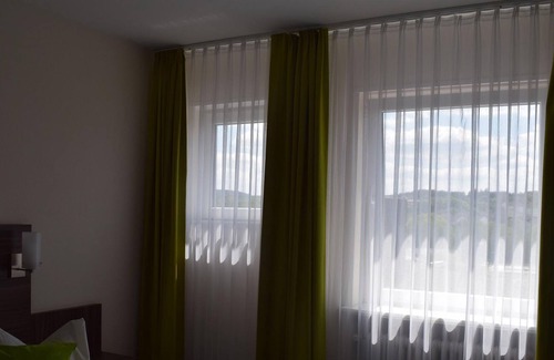 Seelbach-Schutter House | Suite Shower / WC - Hotel-Restaurant Zum Stern