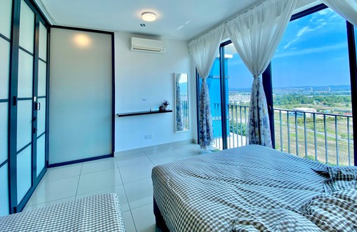 Shah Alam Bed & Breakfast | Suite Trefoil Setia City Shah Alam