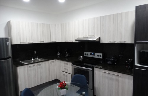 Alajuela Apartment | SUITES AND APARTMENTS MERLYN AEROPUERTO # 31, OASIS DE PAZ