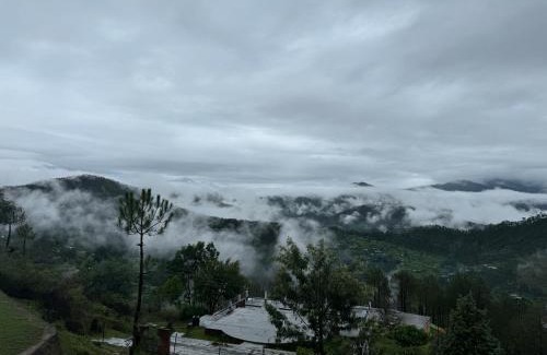 Almora House | Sukoon Villa - Serene Luxury Near Almora Hills