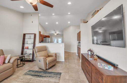 Paradise Valley Village House | Summer all year round home