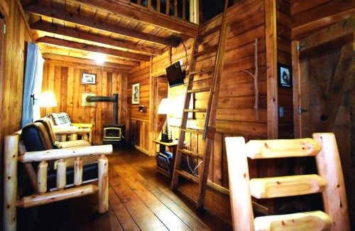 Saluda House | Summer Breeze cabin at Cabin Fever in NC