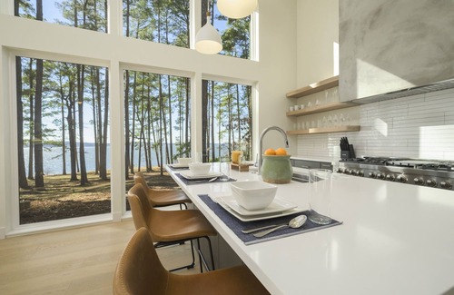 Avinger House | Summer Evenings | Cozy Nights by the Lake