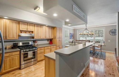 Pellston House | Summer Haven w/Game room, near Mackinaw and Harbor Springs! n
