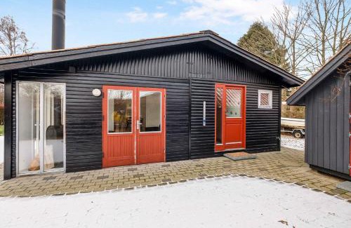 Hvidbjerg Strand House | Summer House Near The Sea And Good Experiences