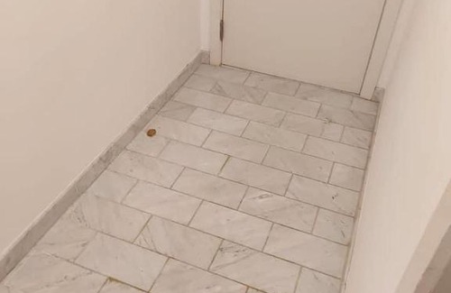 Sint-Lambrechts-Woluwe Apartment | Summer love in Brussels