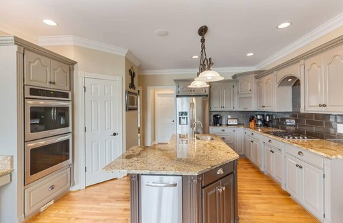 Saxony Forest House | Summer's Way 9 Bedroom Family Getaway