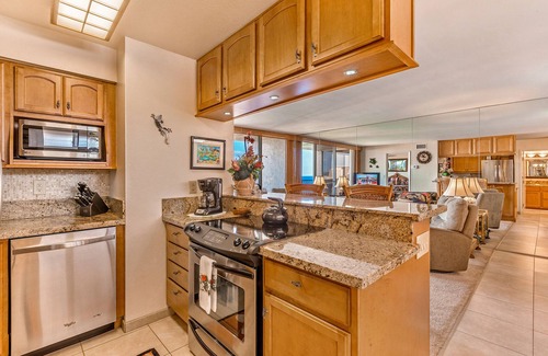 Kahana Condo | SUMMER SALE, 5 STAR Ocean Front, AC, with Views You Won't Forget, sleeps 4