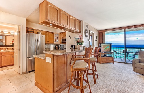 Kahana Condo | SUMMER SALE, 5 STAR Ocean Front, AC, with Views You Won't Forget, sleeps 4