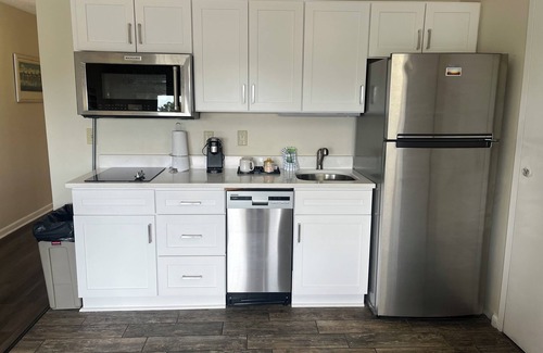 Wrightsville Beach Condo | Summer Sands Basset Beach Room 103
