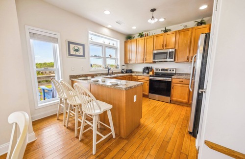Palisade Acres House | SUMMER SAVINGS - Dog Friendly Oceanview Home w/Pool, Hot Tub, Elevator, Game Rm