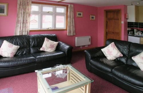 Brundall House | Summer Time