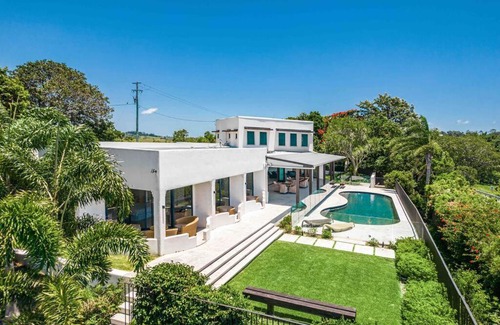 Coopers Shoot Villa | Summerhouse