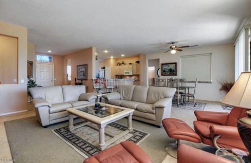 Surprise House | SUN CITY GRAND. GOLF COURSE and MOUNTAIN VIEW