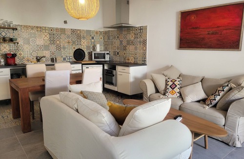 Uzes House | sun cottage