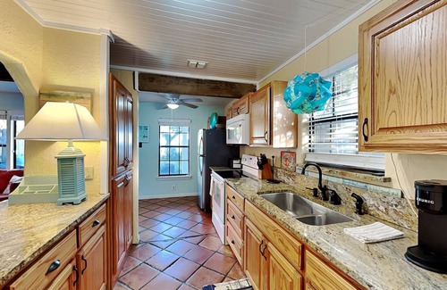 Fulton House | Sun Harbor Cottages