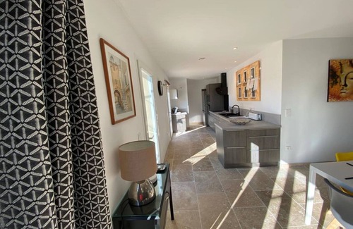 Tavel Villa | Sun-Kissed Villa in Lirac