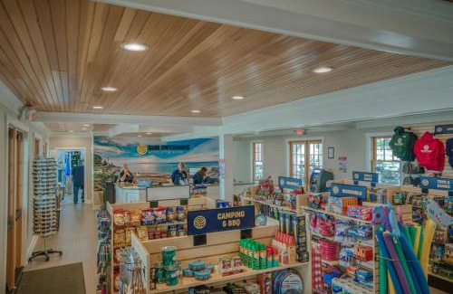 Henderson Other | Sun Outdoors Association Island