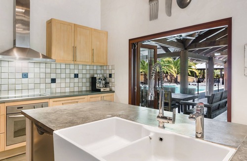 Peregian Beach Villa | Sun, Surf, Land & Sand