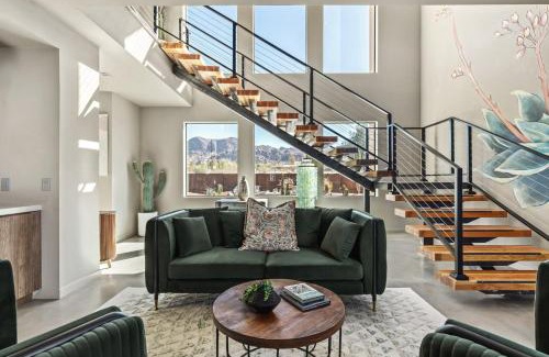 Panorama Heights House | Suncrest by Fieldtrip JT Modern w Pool and Views