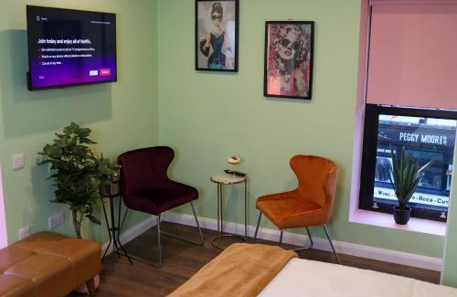 Drogheda Hotel | Sunday Street Boutique