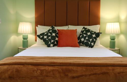Drogheda Hotel | Sunday Street Boutique