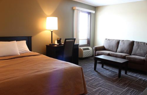 Devils Lake Hotel | Sunlac Inn Devils Lake
