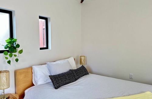 Talmadge House | Sunlit ADU near SDSU!