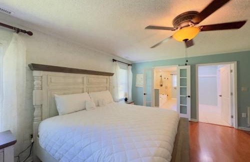 Little River House | Sunlit Hideaway 3BR 2BA house pool