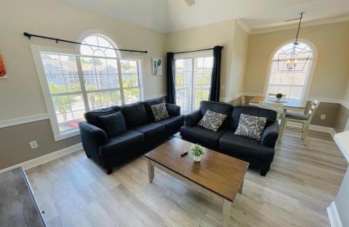 Central Myrtle Beach Apartment | Sunny 1BR condo Myrtlewood