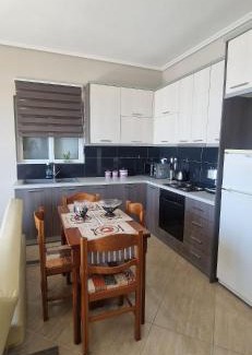 Qafe e Gjashtes Apartment | Sunny Apartment Panoramic View