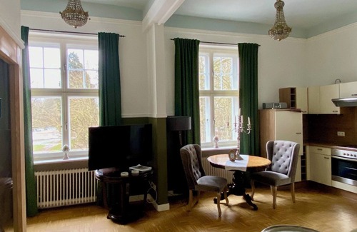 Badow Apartment | Sunny apartment with its own sauna and view of the castle park