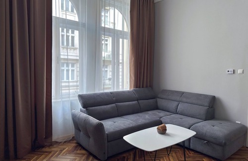 Orszagut Apartment | Sunny Castle Apartment