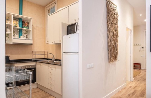 L'Antiga Esquerra de l'Eixample Apartment | Sunny central apartment with a 100m2 city oasis