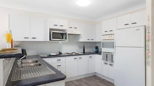 Fingal Bay House | Sunny Daze