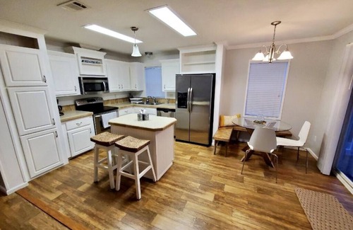 Hutchinson Island South House | Sunny Daze Cottage - 2136 Nettles
