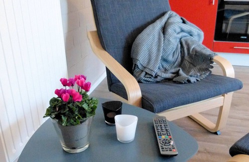 Bad Zwischenahn Apartment | Sunny, ground-floor apartment, as good as new for 1 to 2 people
