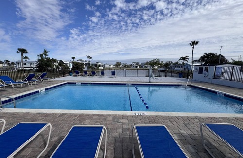 Fort Myers Beach House | Sunny Gulf Coast Getaway-Near Beach-Shared Pool!
