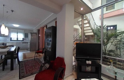 Nea Propontida Cottage | Sunny Inside out