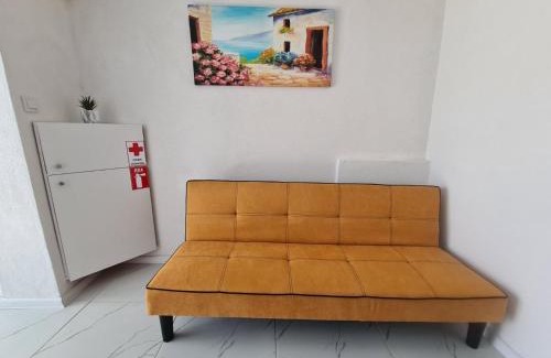 Southwestern Region Apartment | Sunny Lake Trpejca
